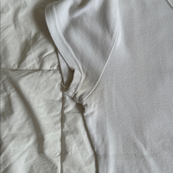 Brandy Melville White Hailie Top - Picture 7 of 8